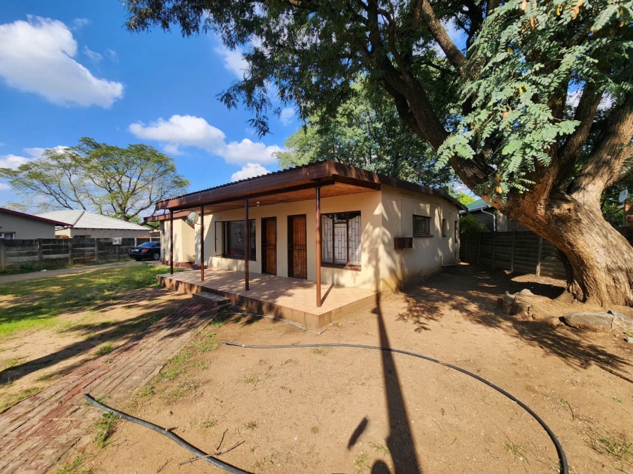3 Bedroom Property for Sale in Oos Einde North West